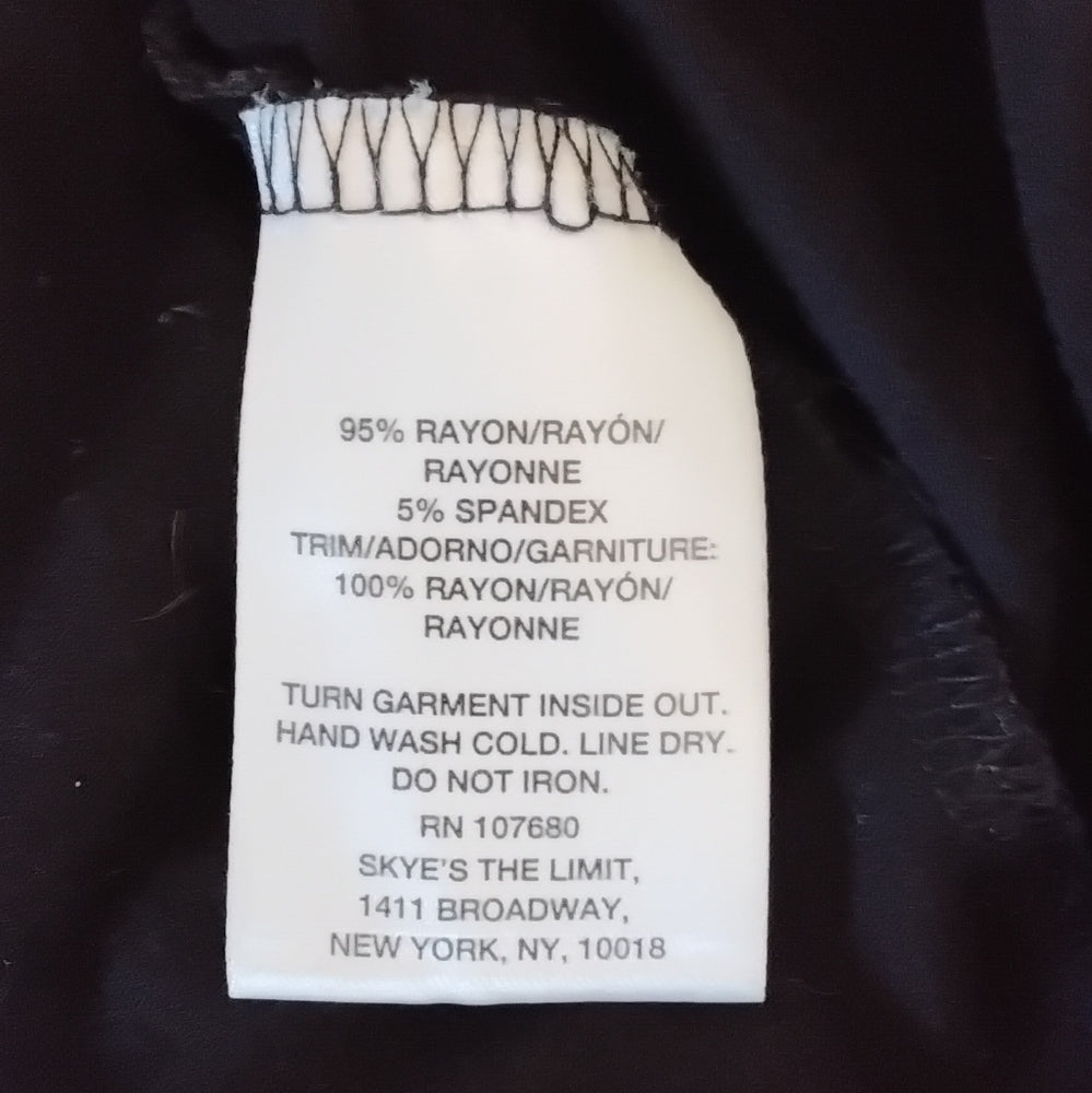 Skye's The Limit Statement Fringe Top – Sleek & Stylish Sz M