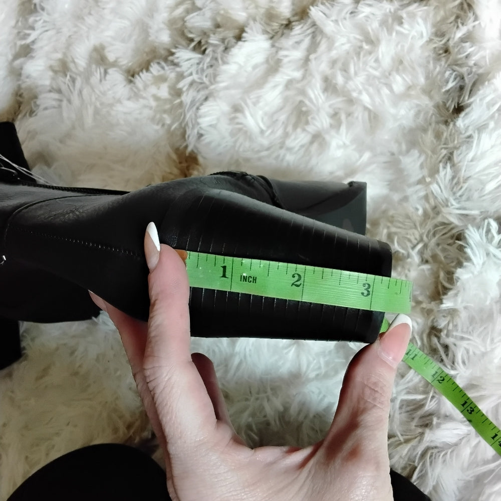 Rouge Helium Black Ankle Booties – Size 9 – NWOT