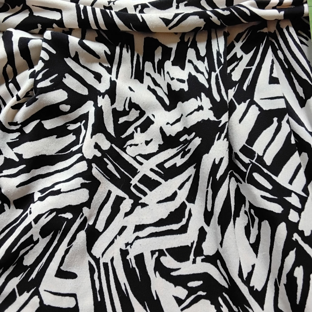 Max & Cleo Cream & Black Geometric Pocket Dress – Size 4