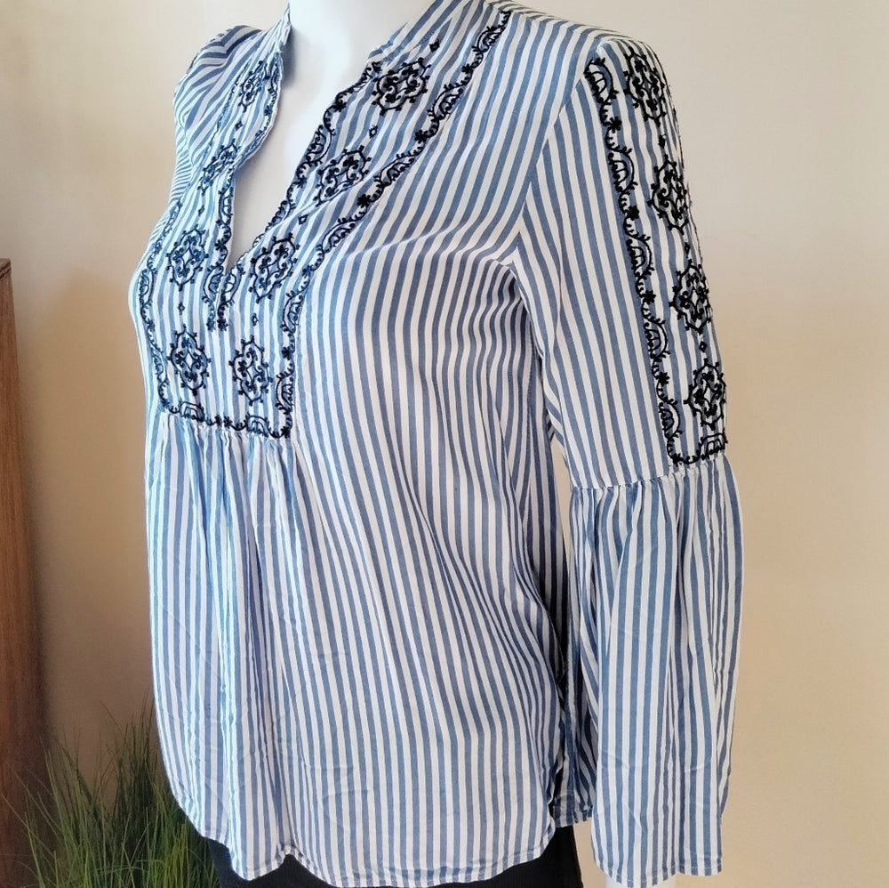 LOFT Blue & White Striped Embroidered Blouse – XS Petite