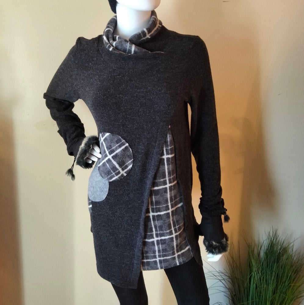 Lily London Super Warm & Cozy Cowl Neck Dress with Abstract Plaid Accents Sz Medium