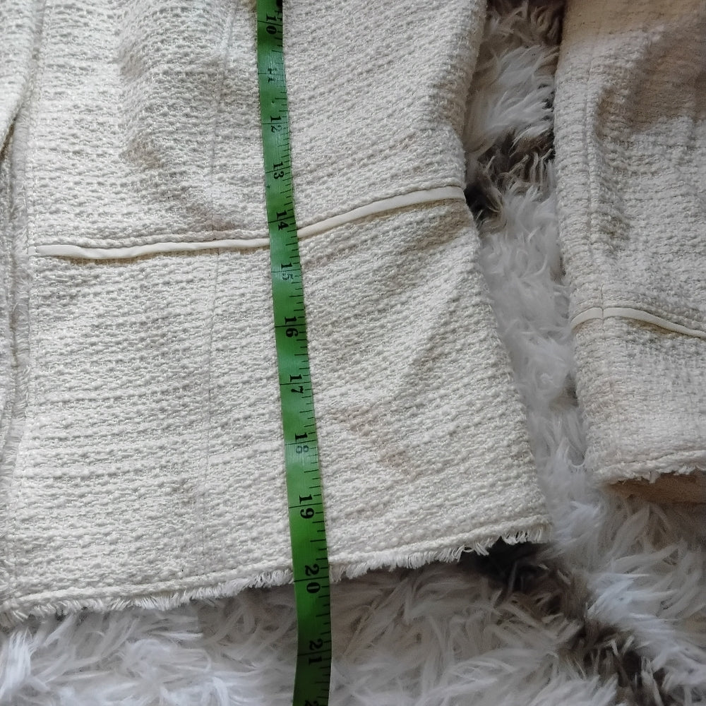 White House Black Market Textured Button-Front Jacket – Size 6