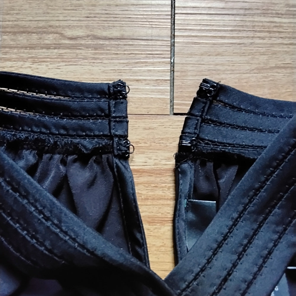 White House Black Market Cross Front Halter Tunic – Black XS, NWT