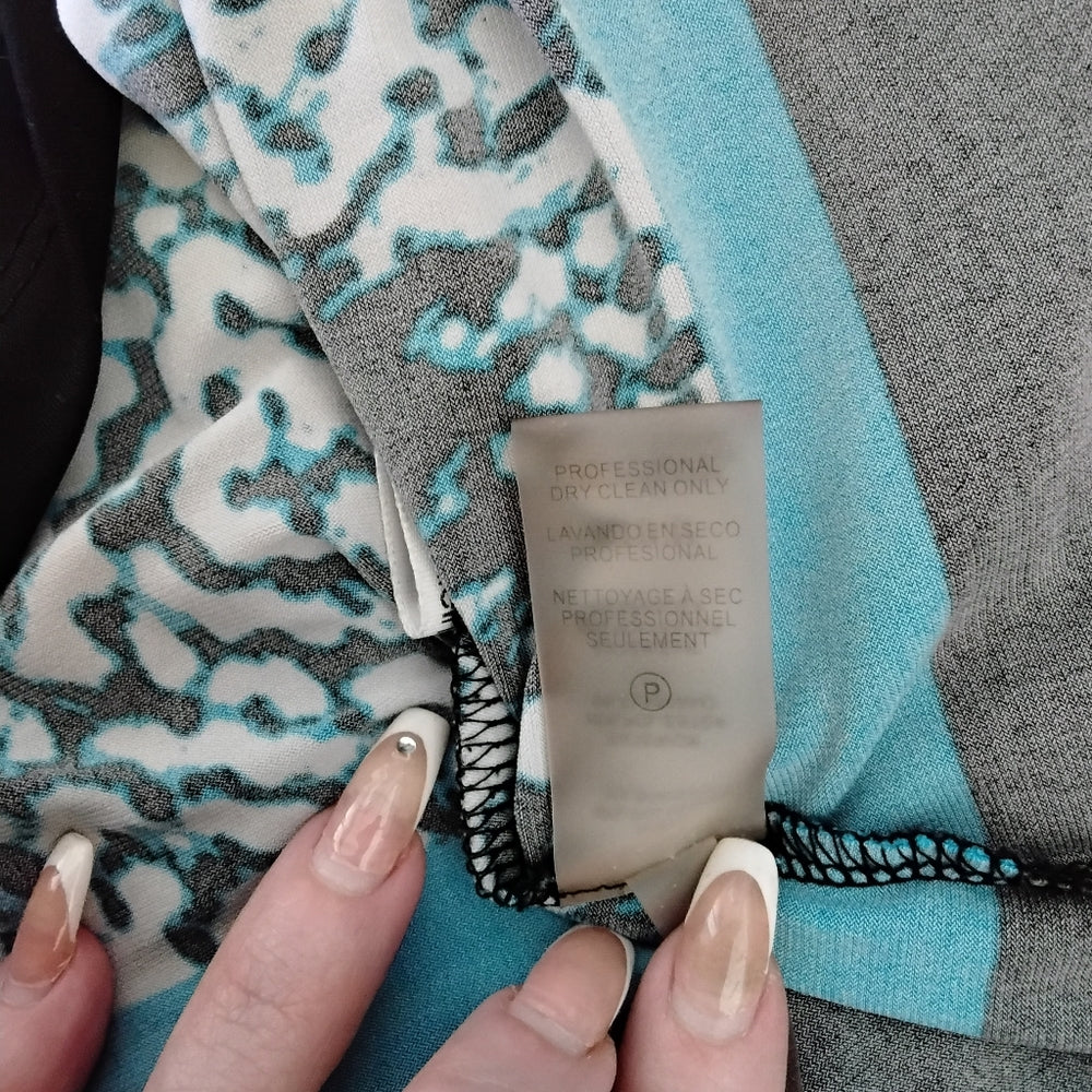 Calvin Klein Abstract Sleeveless Top w/ Gold Logo – Size M