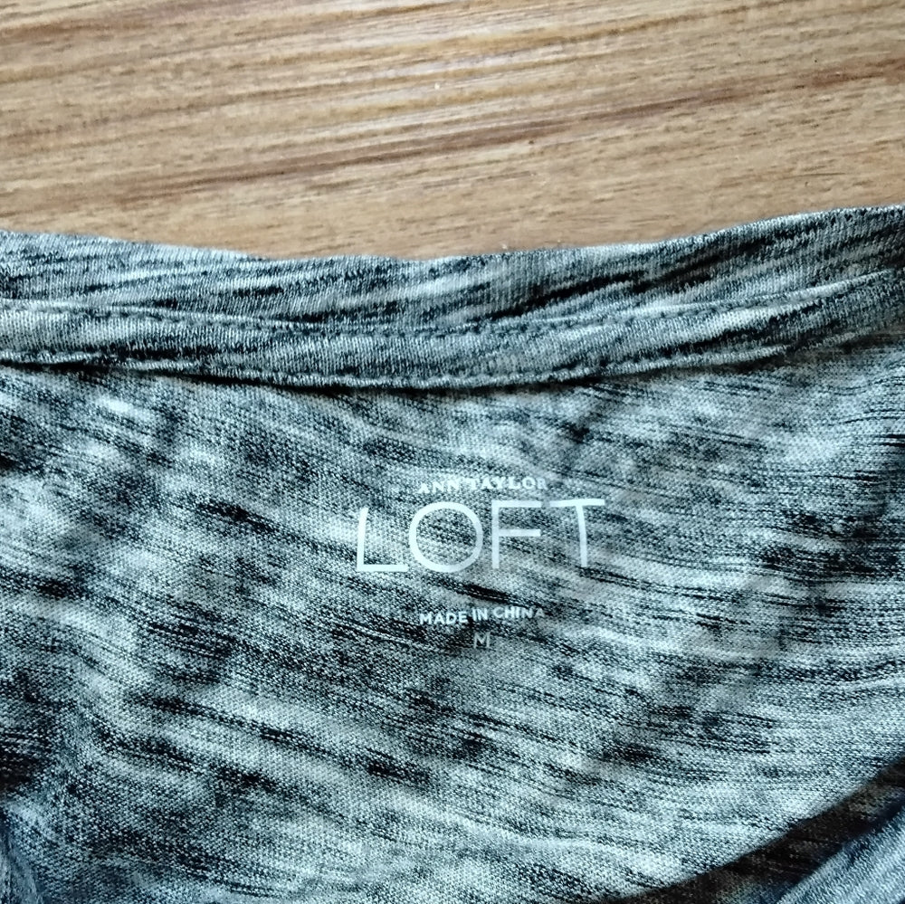 LOFT Heather Gray Cotton Top w/ Black Bow Trim – Size M
