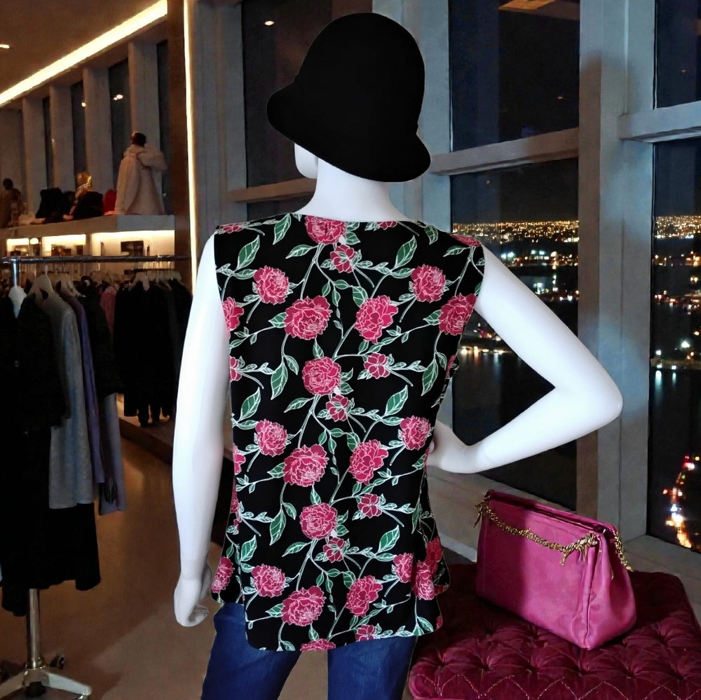 Love Scarlett Red & Black Floral Chain-Neck Top – Sleek & Chic Size Medium