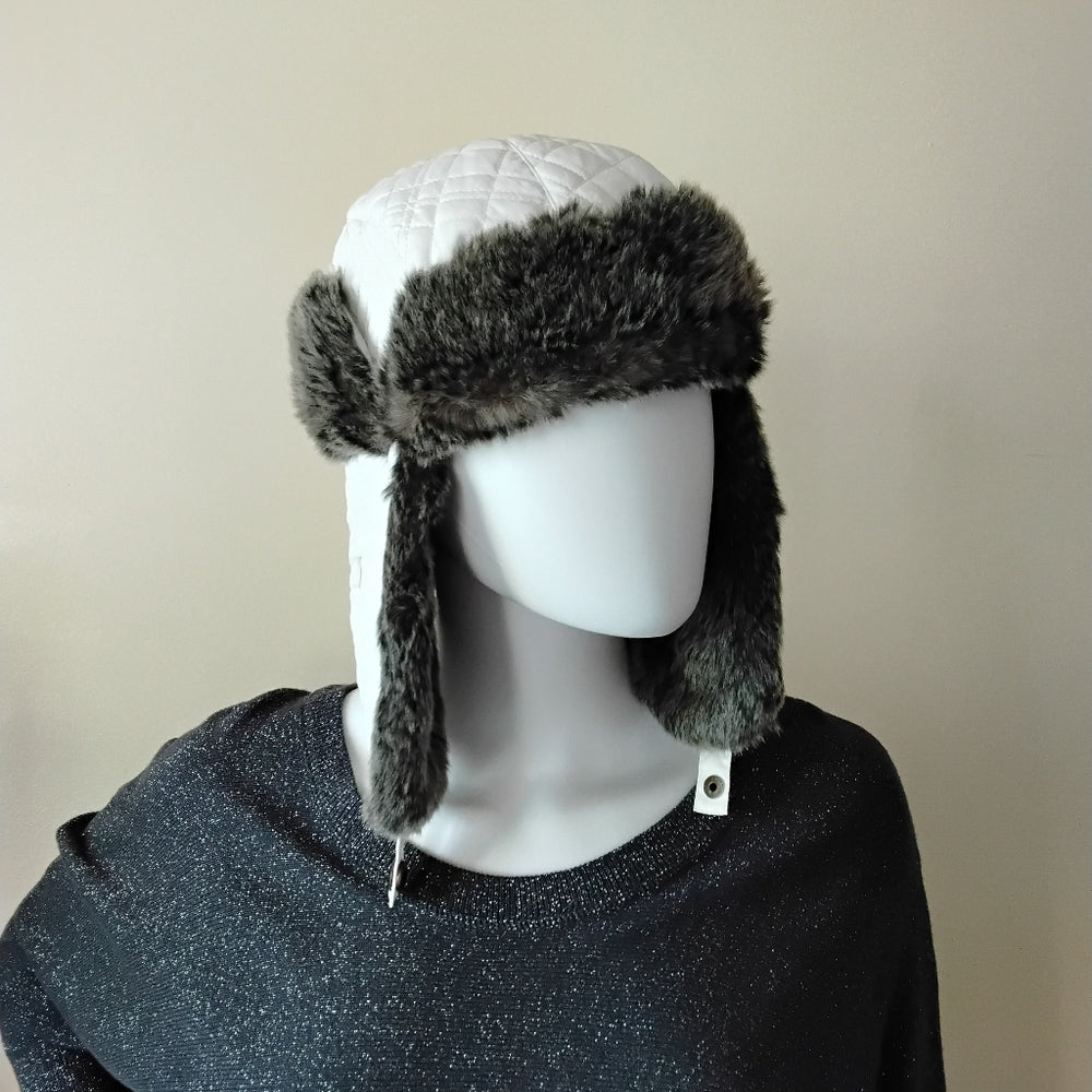 Eddie Bauer White Quilted Trapper Hat w/Plush Faux Fur S/M