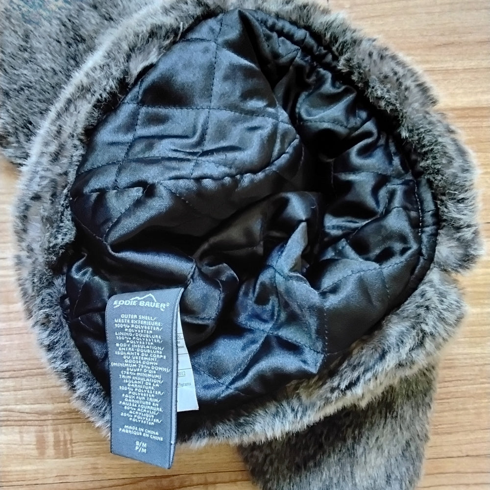 Eddie Bauer White Quilted Trapper Hat w/Plush Faux Fur S/M
